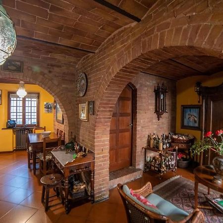 Casa Lazzaro Al Centro Di Siena Exterior foto