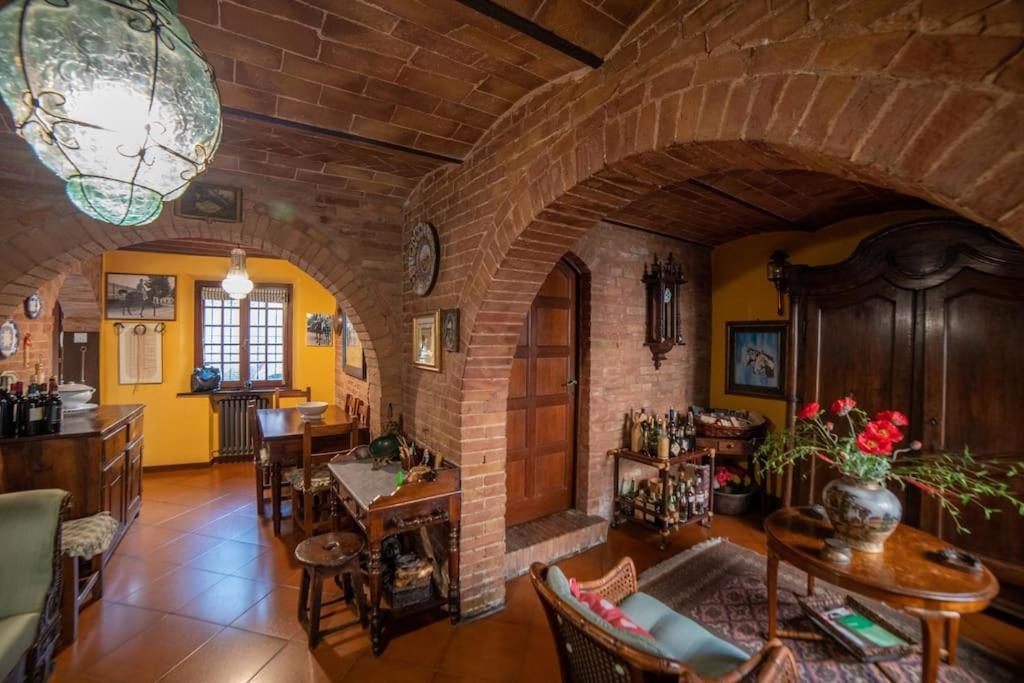 Casa Lazzaro Al Centro Di Siena Exterior foto